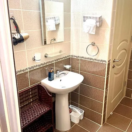 Royal Sun Netflix Residence, Long Design - No Utility Expenses! * Trikomo