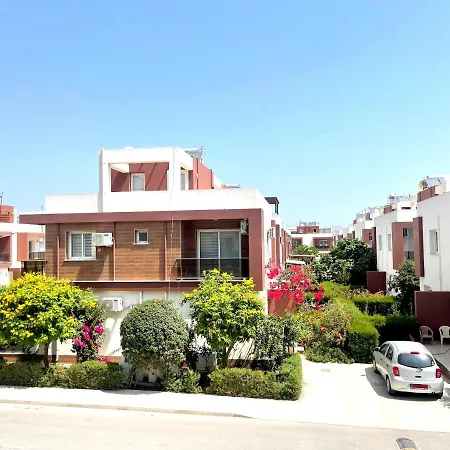 Lejlighed Royal Sun Netflix Residence, Long Design - No Utility Expenses! *